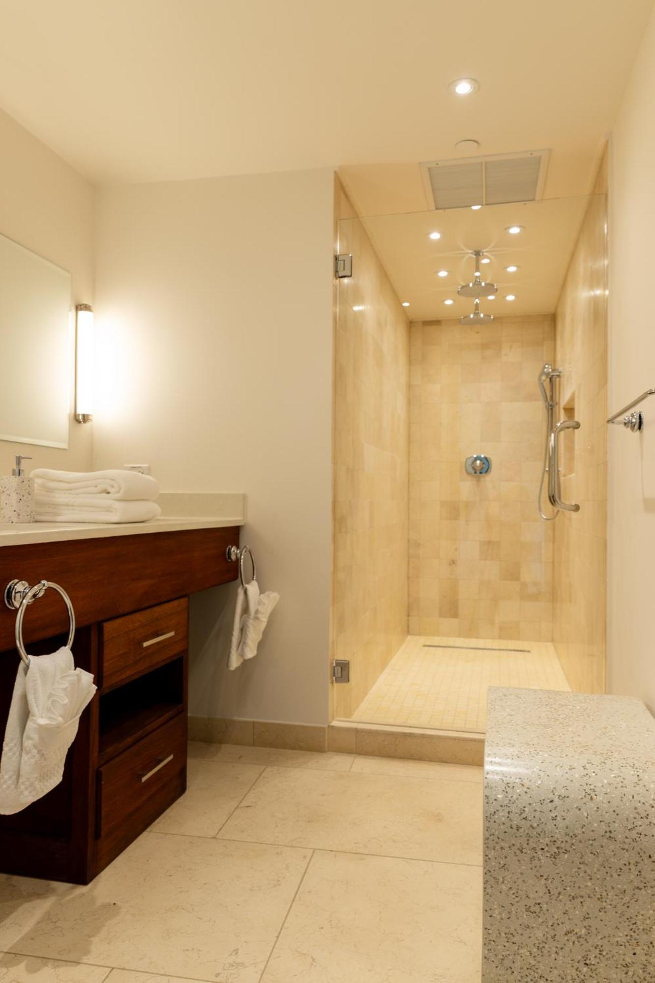 Hotel Plaza Herrera Panama City Luaran gambar
